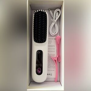 NWT Ceramic White and Black Hair Straightening Brush Portable